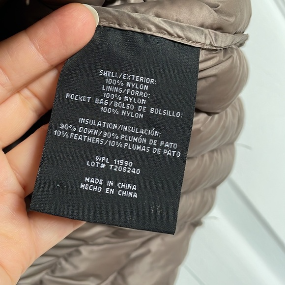 Ladies lightweight long down quilted coat - Picture 4 of 5